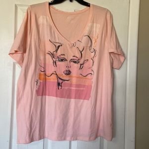 Pink T-shirt with Marylin Monroe!